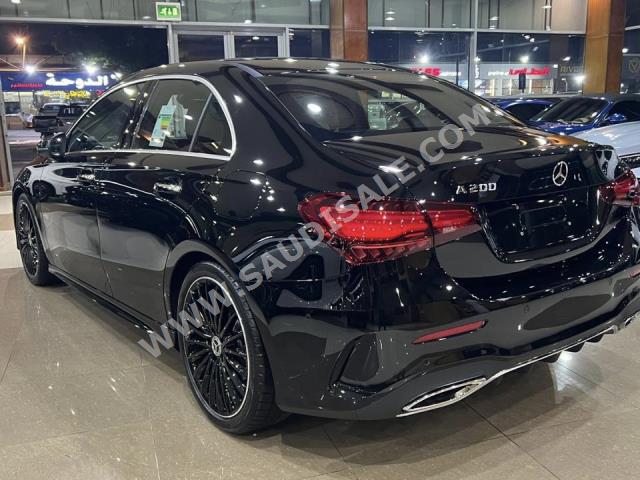 2023 مرسيدس - بنز أي 200