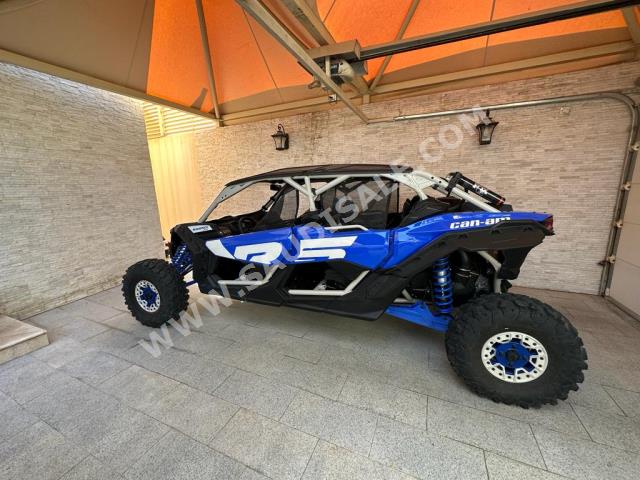 2022 كان-ام مافريك إكس أر إس