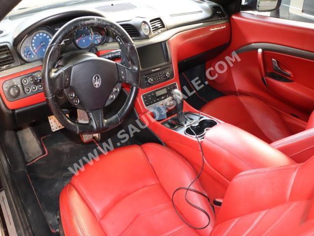 2016 مازيراتي جرانتوريزمو اس