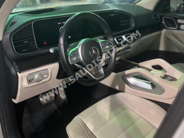 2021 مرسيدس - بنز جي إل إس 450