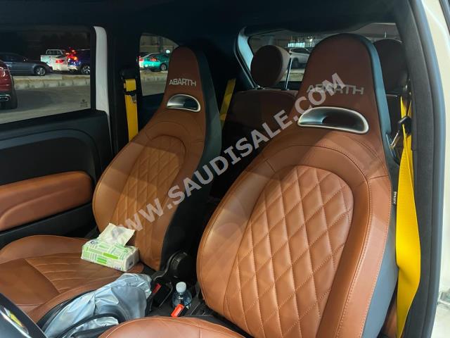 2022 فيات ابارث 595 كومبيتزيون