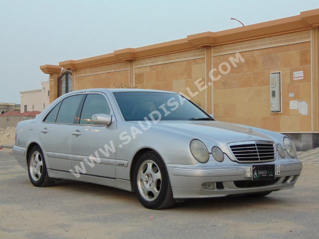 2002 مرسيدس - بنز إي 240