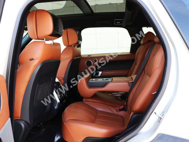 2014 لاند روفر رينج روفر سبورت سوبر تشارج