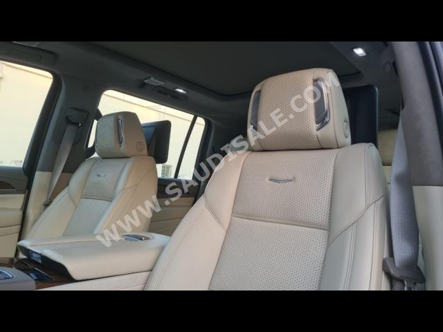 2022 كاديلاك اسكاليد