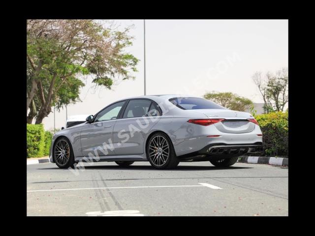 2024 مرسيدس - بنز إس 63 أي إم جي