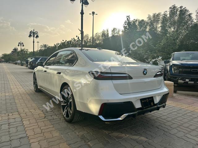 2023 BMW 7 Series 735i