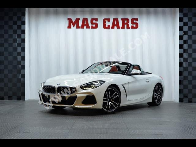 2021 بي ام دبليو الفئة زد 4