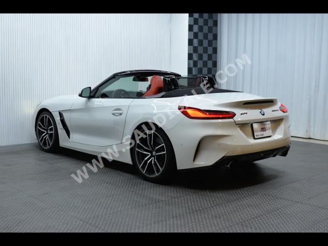 2021 بي ام دبليو الفئة زد 4