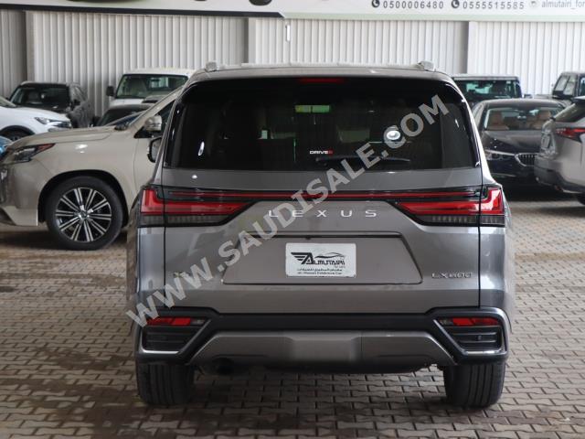 2022 Lexus LX 600