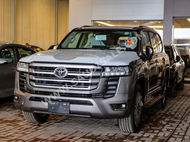 2024 تويوتا لاند كروزر جي اكس ار4