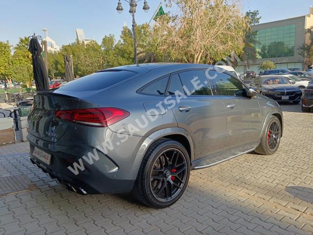 2021 مرسيدس - بنز جي إل إي 63إس أي إم جي