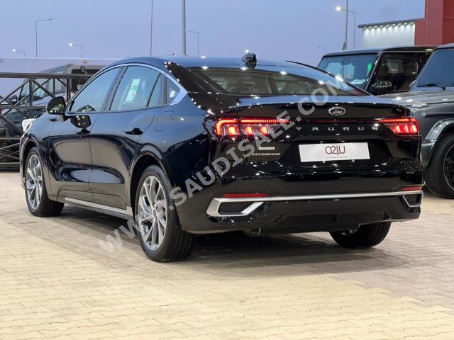 2023 Ford Taurus Titanium