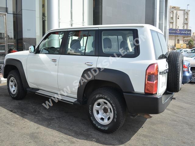 2011 نيسان باترول