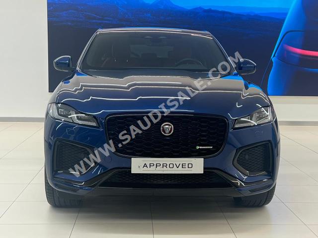 2022 جاكوار اف-بيس