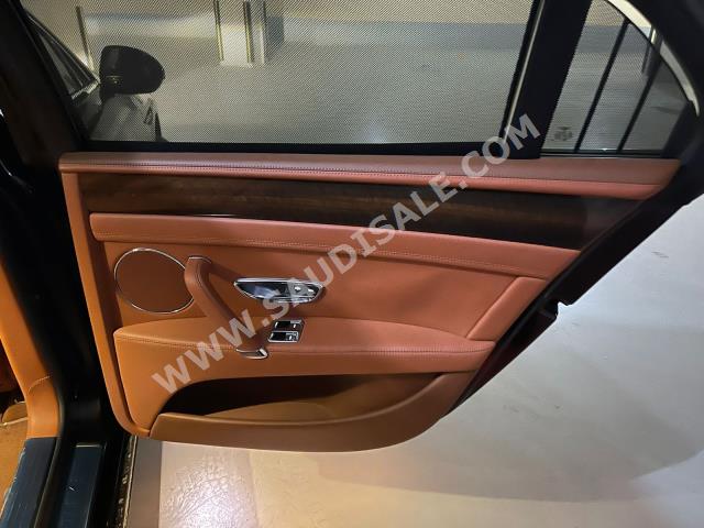 2015 بنتلي كونتيننتل فلاينج سبير