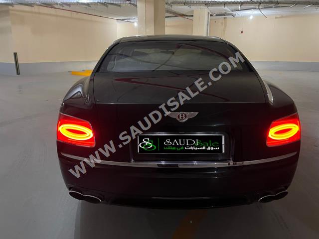 2015 بنتلي كونتيننتل فلاينج سبير