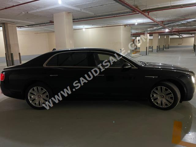 2015 بنتلي كونتيننتل فلاينج سبير