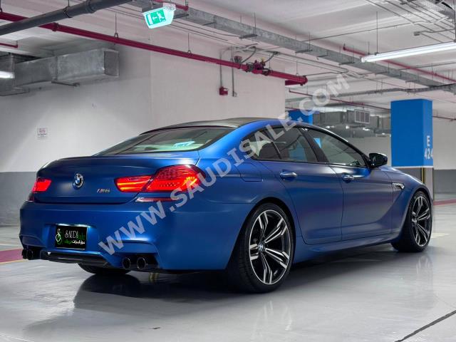 2016 بي ام دبليو الفئة ام إم 6 كومبيتيشن باكج