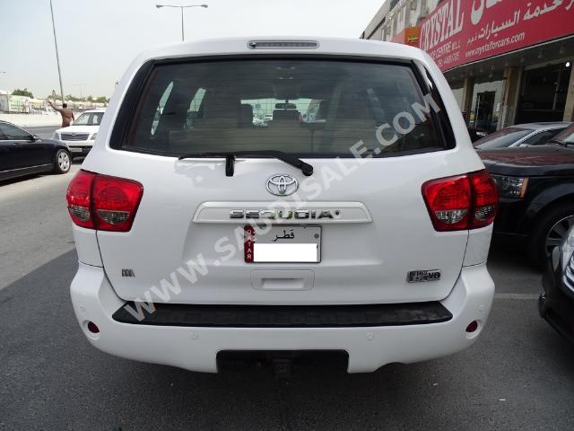2011 تويوتا سكويا