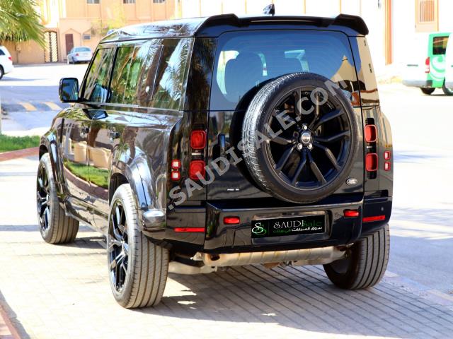 2021 لاند روفر ديفيندر اس اي