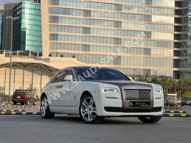 2015 رولز رويس قوست