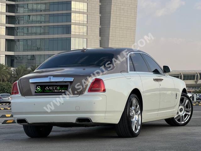 2015 رولز رويس قوست