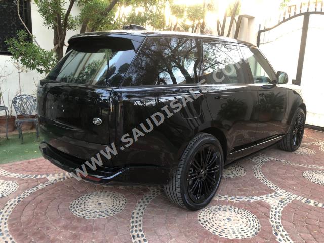 2023 لاند روفر رينج روفر فوج