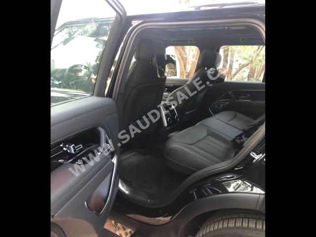 2023 لاند روفر رينج روفر فوج