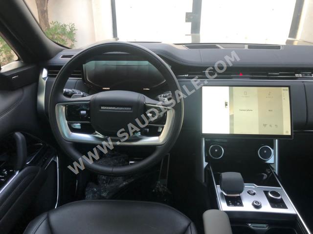 2023 لاند روفر رينج روفر فوج