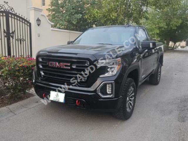 2022 جي ام سي سييرا اي تي 4