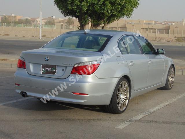 2010 بي ام دبليو الفئة الخامسة 520 أي