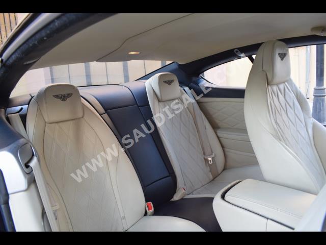 2013 بنتلي كونتيننتل جي تي