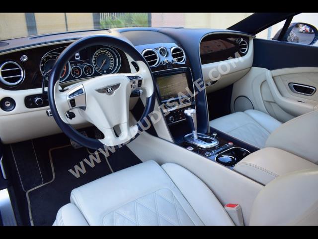 2013 بنتلي كونتيننتل جي تي