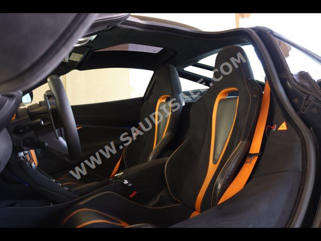 2018 مكلارين 720 إس