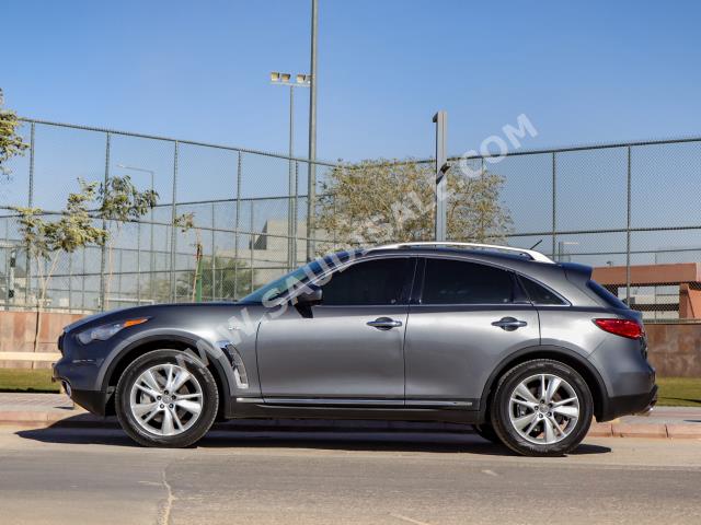 2019 انفينيتي كيو اكس 70