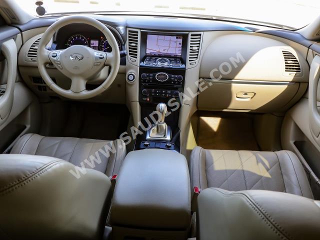 2019 انفينيتي كيو اكس 70