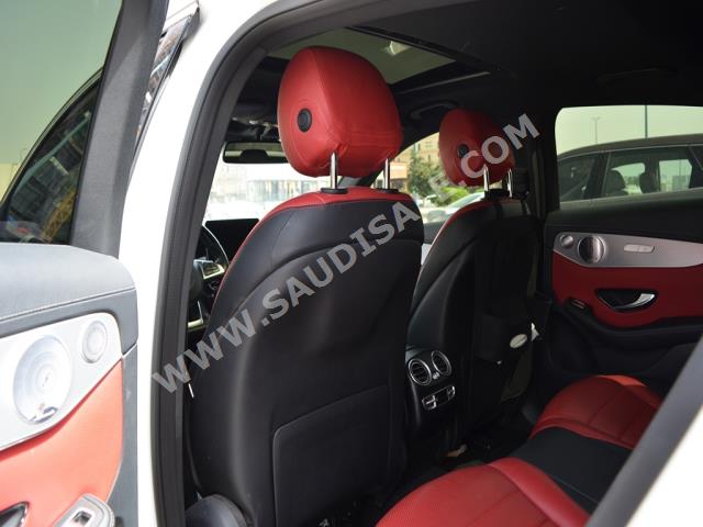 2019 مرسيدس - بنز جي إل سي 300