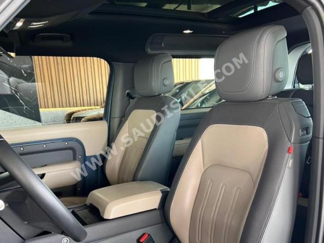 2022 لاند روفر ديفيندر اكس داينمك