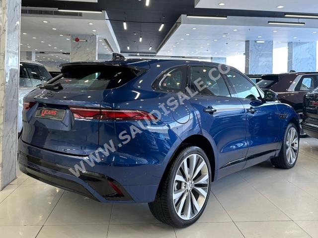 2021 جاكوار اف-بيس