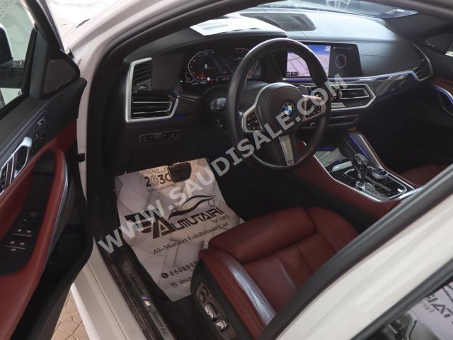2021 BMW X Series 6