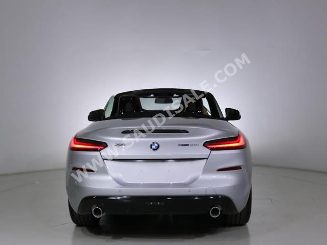 2022 بي ام دبليو الفئة زد 4