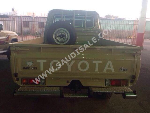 2014 Toyota Land Cruiser LX