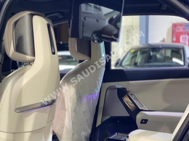 2023 بي ام دبليو الفئة السابعة 735 إل أي