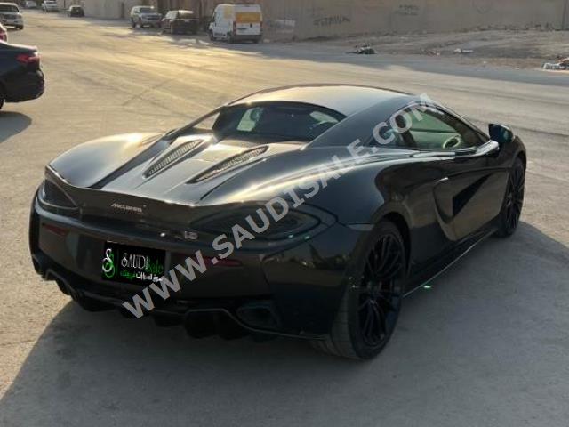 2016 مكلارين 570 اس