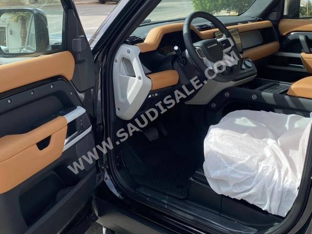 2024 لاند روفر ديفيندر