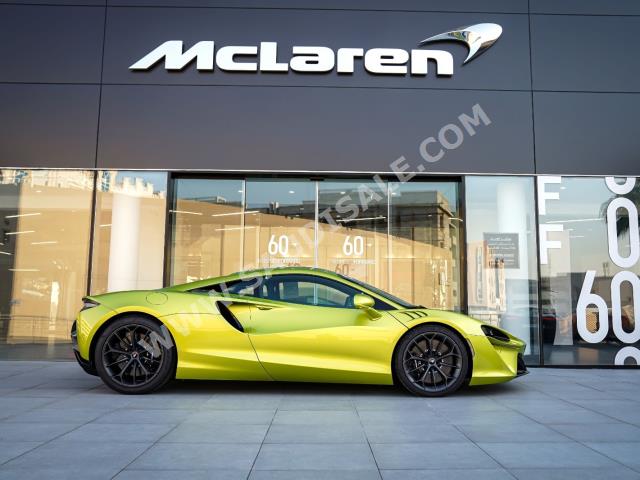 2023 مكلارين ارتورا