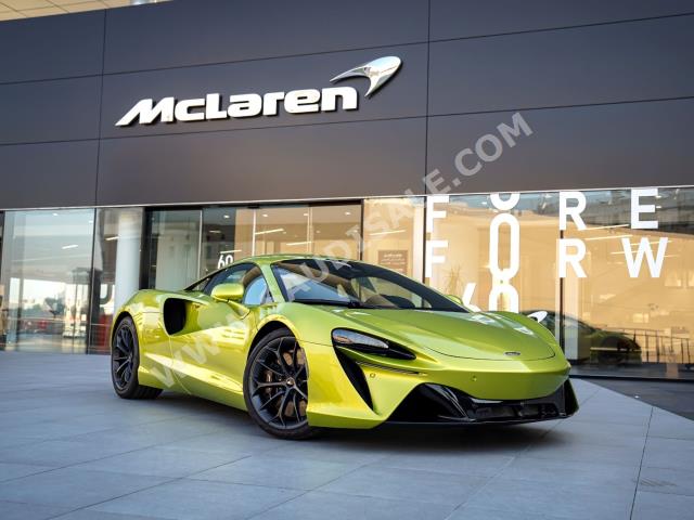 2023 مكلارين ارتورا