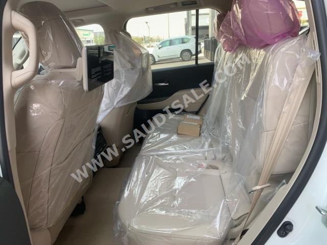 2023 تويوتا لاند كروزر في اكس