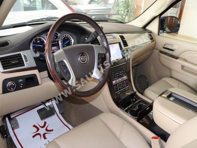2013 Cadillac Escalade EXT