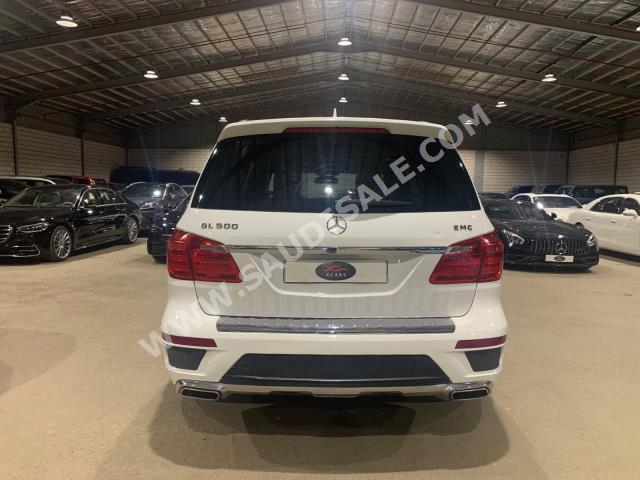 2015 مرسيدس - بنز جي إل 500